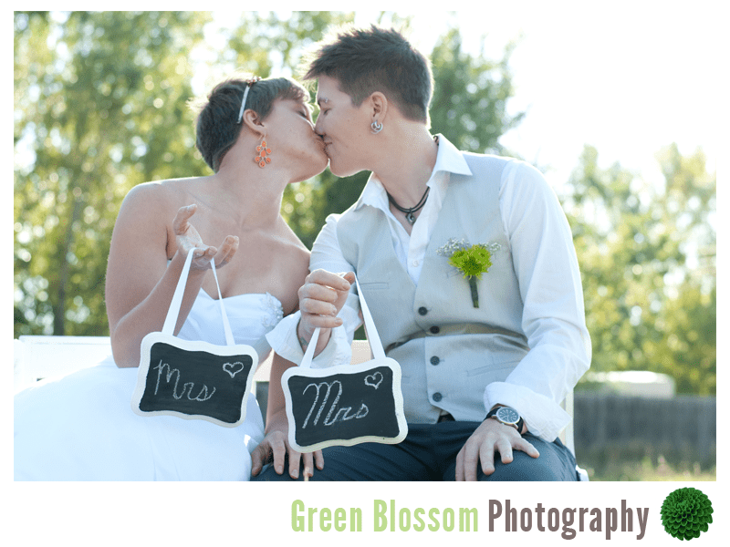 www.greenblossomphotography.com, colorado LGBT wedding photo