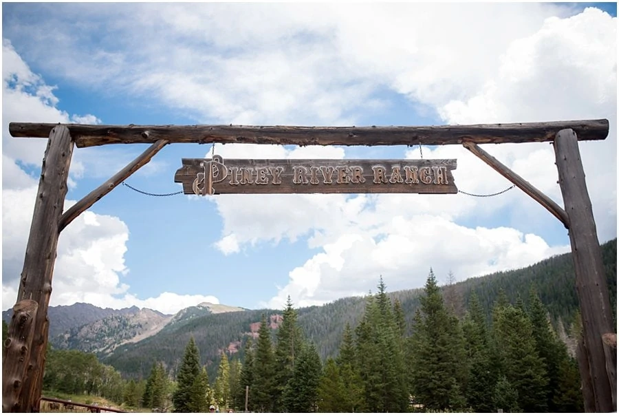 entrance to Piney River Ranch wedding