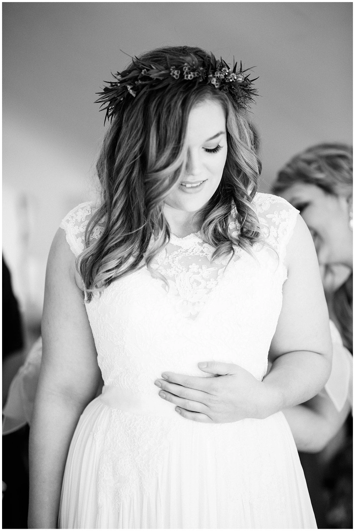 bride in emma and grace dress at Lyons Riverbend wedding by Lyons wedding photographer Jennie Crate