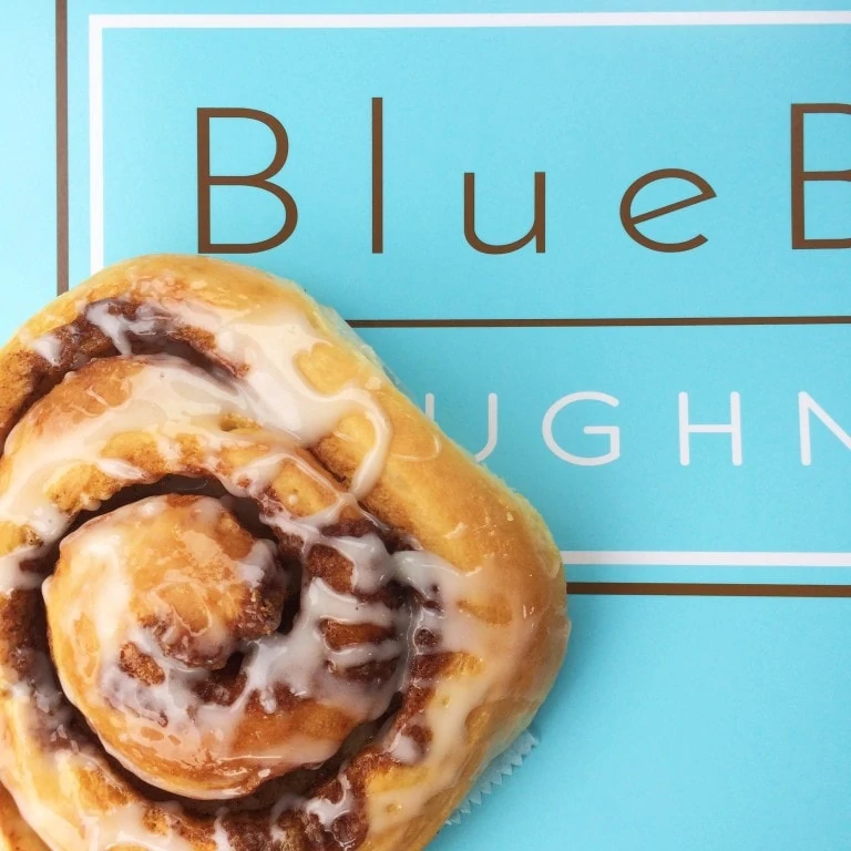 Blue Box Donuts Cinnamon Roll Review