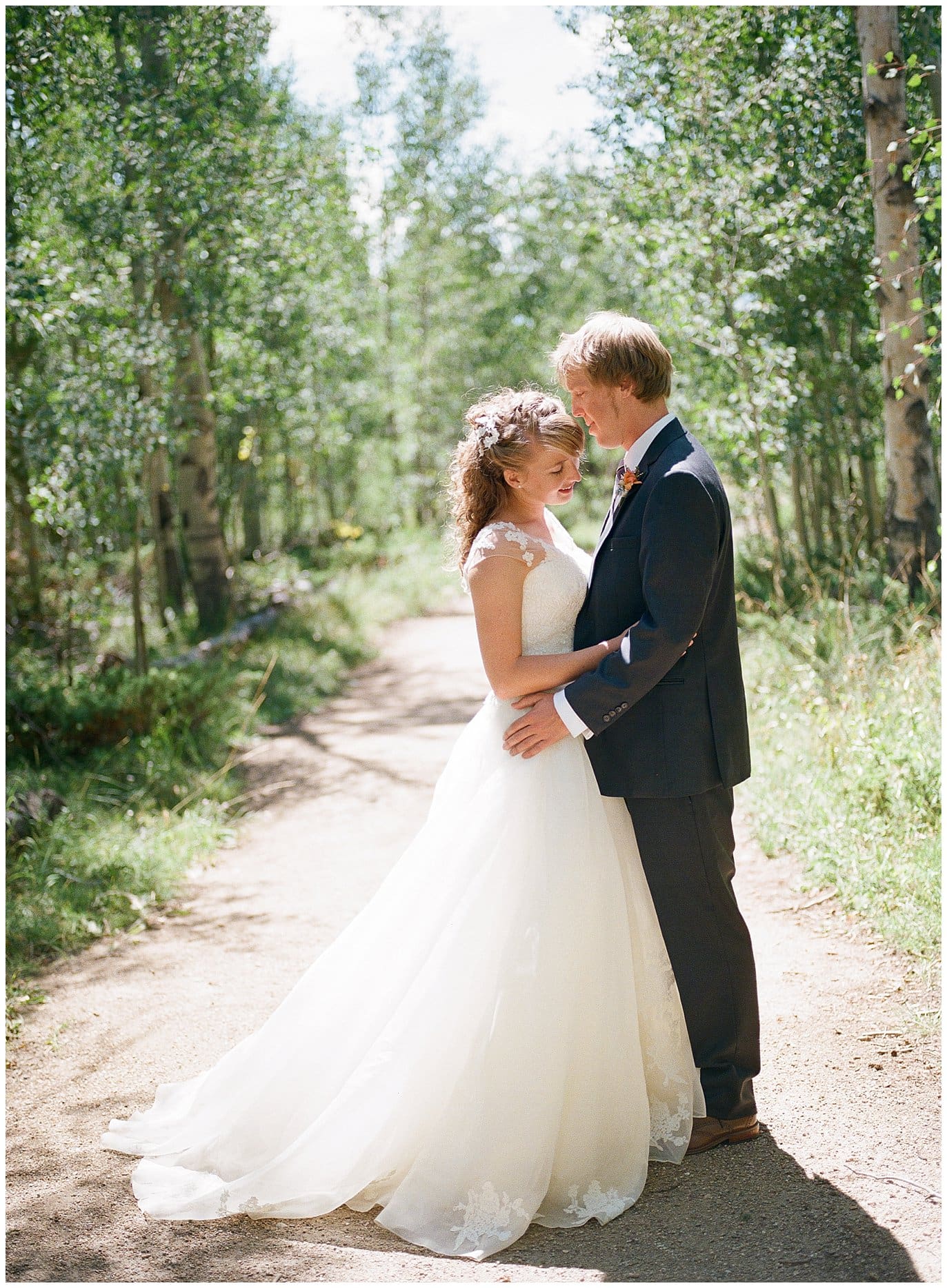 couple in aspens at Granby wedding photo