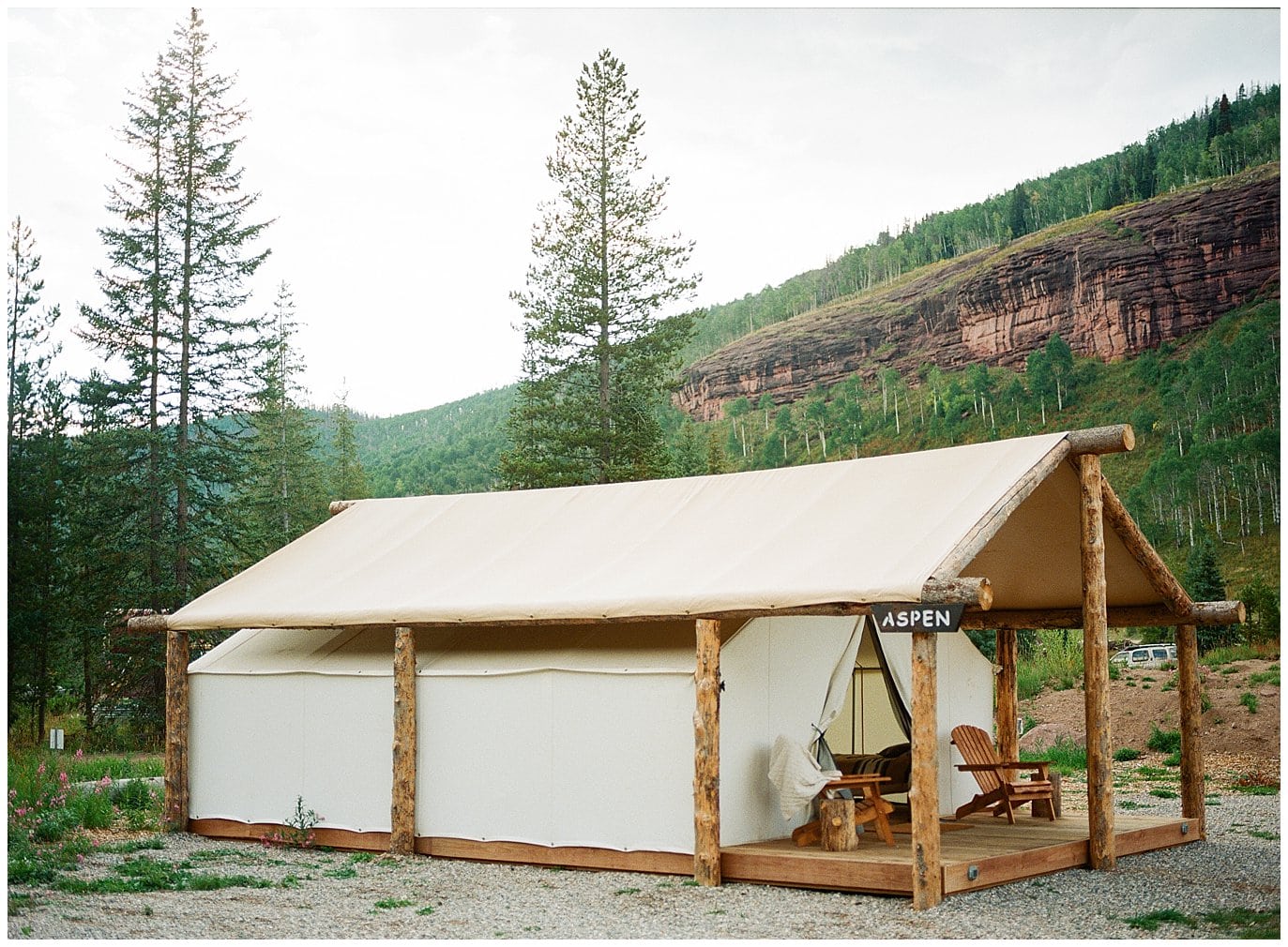 elegant wedding glamping tents at Piney River Ranch Vail wedding photographer Jennie Crate Photographer