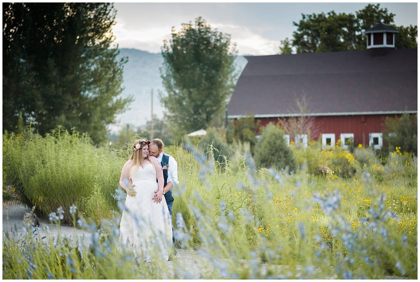 Denver Botanic Gardens at Chatfield Summer Wedding photo