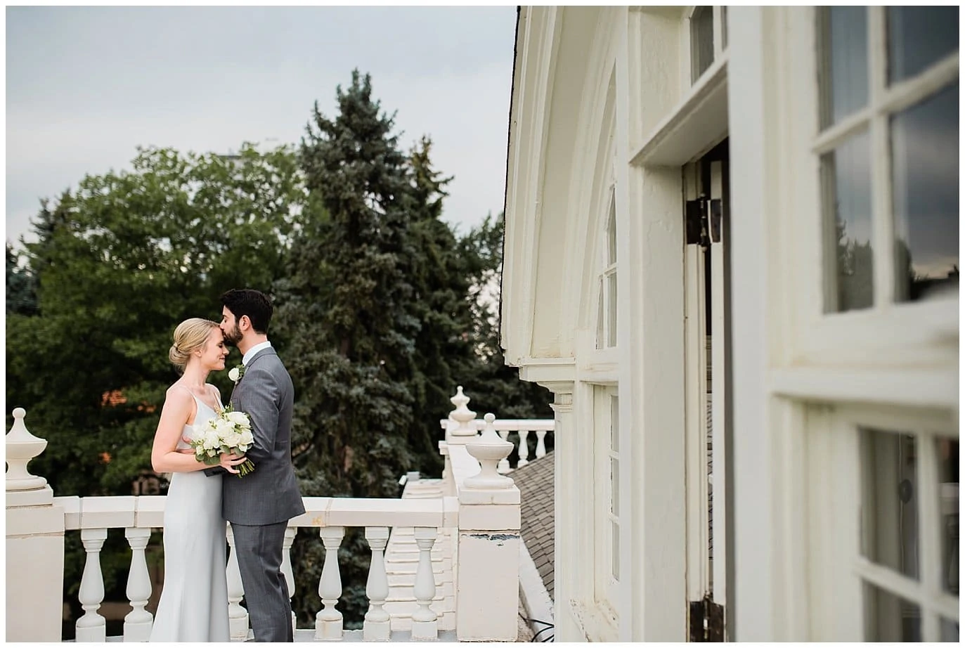 rooftop denver mansion wedding photo