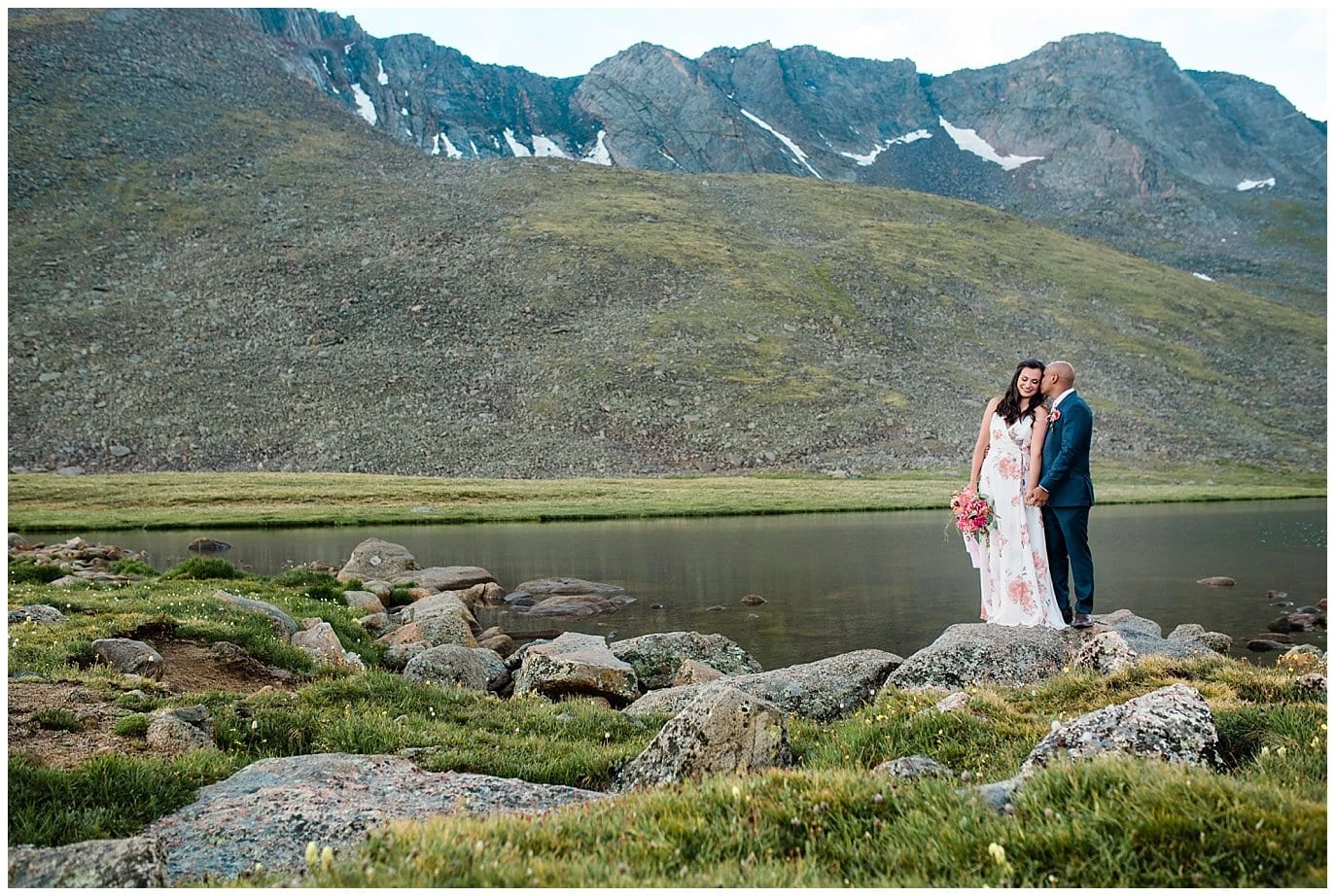 summit lake colorado bride and groom photo