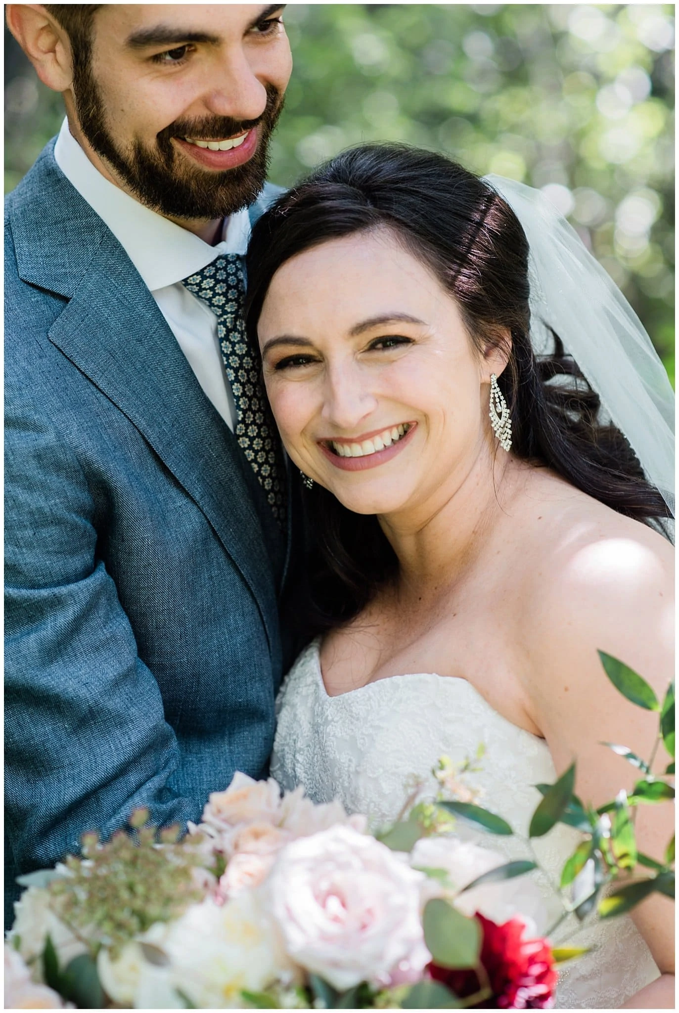 colorful bride and groom portrait by Beaver Creek photo