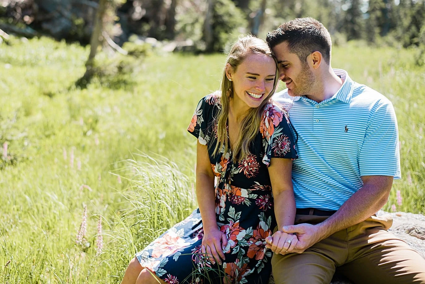 intimate summer engagement photo at in Rocky Mountain National Park by Estes Park engagement photographer Jennie Crate